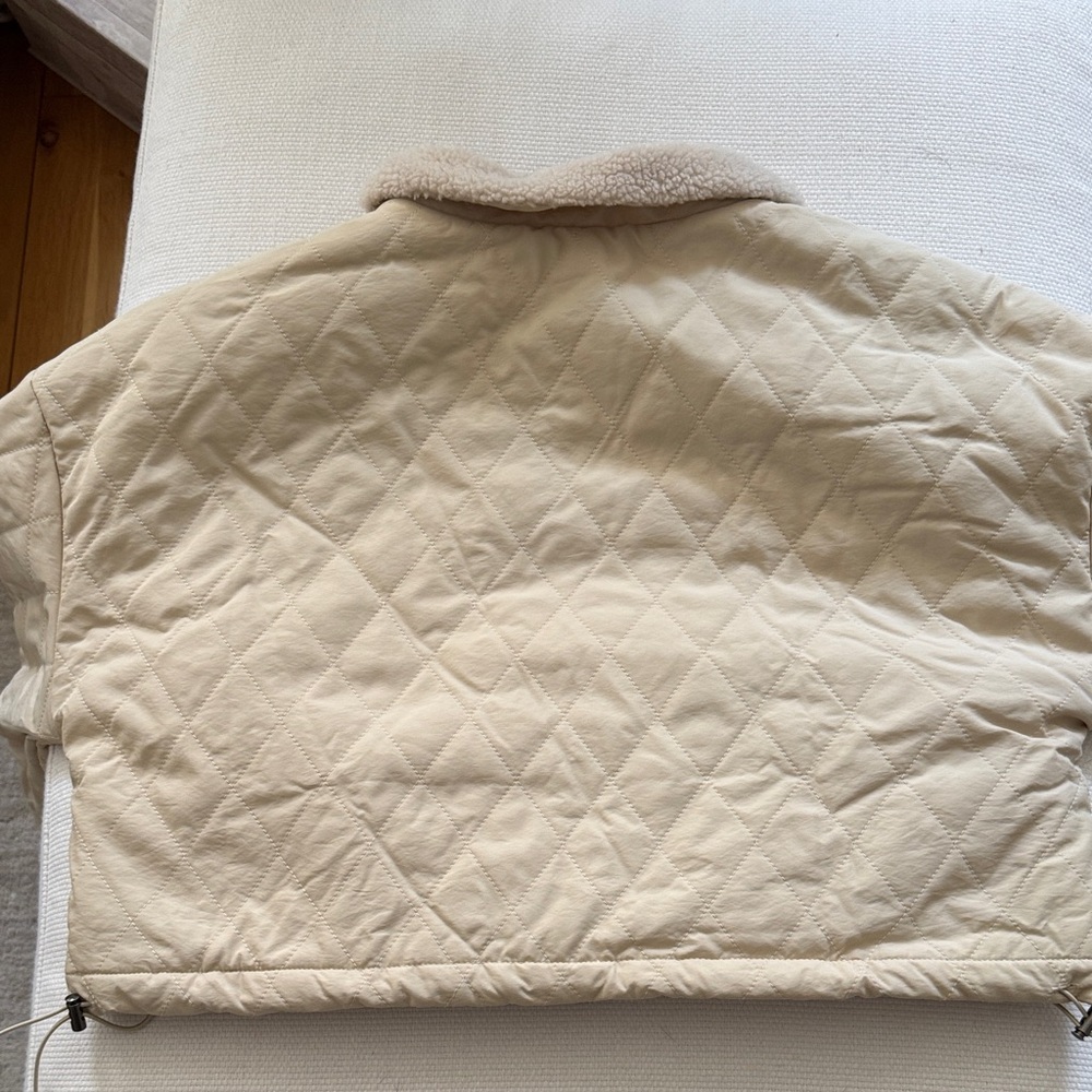 Sadie & Sage Cream Quilted Crop Puffer Jacket — Size XS - Picture 8 of 13